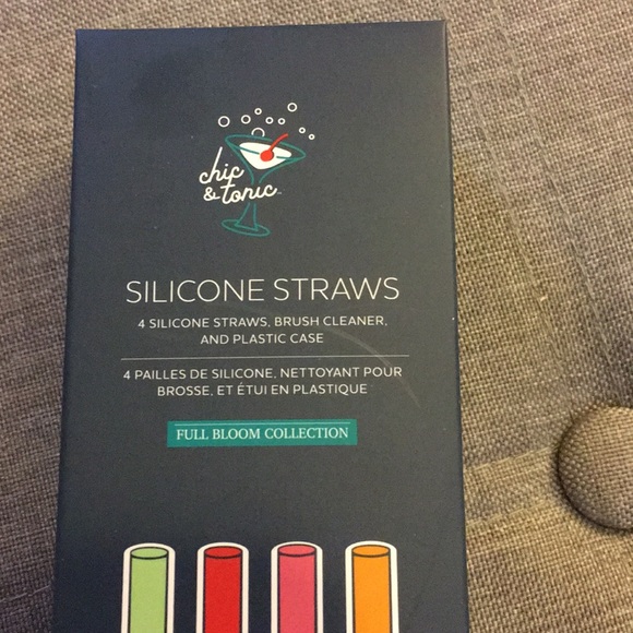 Silicone Straws, Brush Cleaner and Plastic Case - Picture 2 of 4